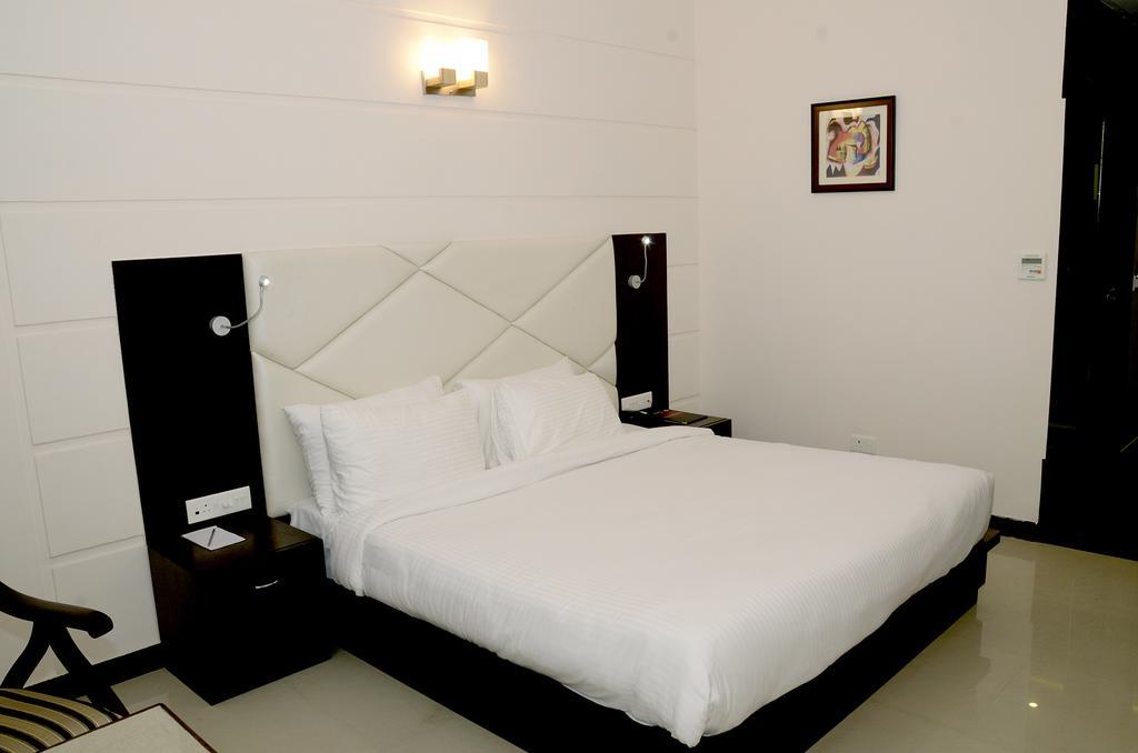 Hotel Crimson Palace Agra (Uttar Pradesh) Quarto foto