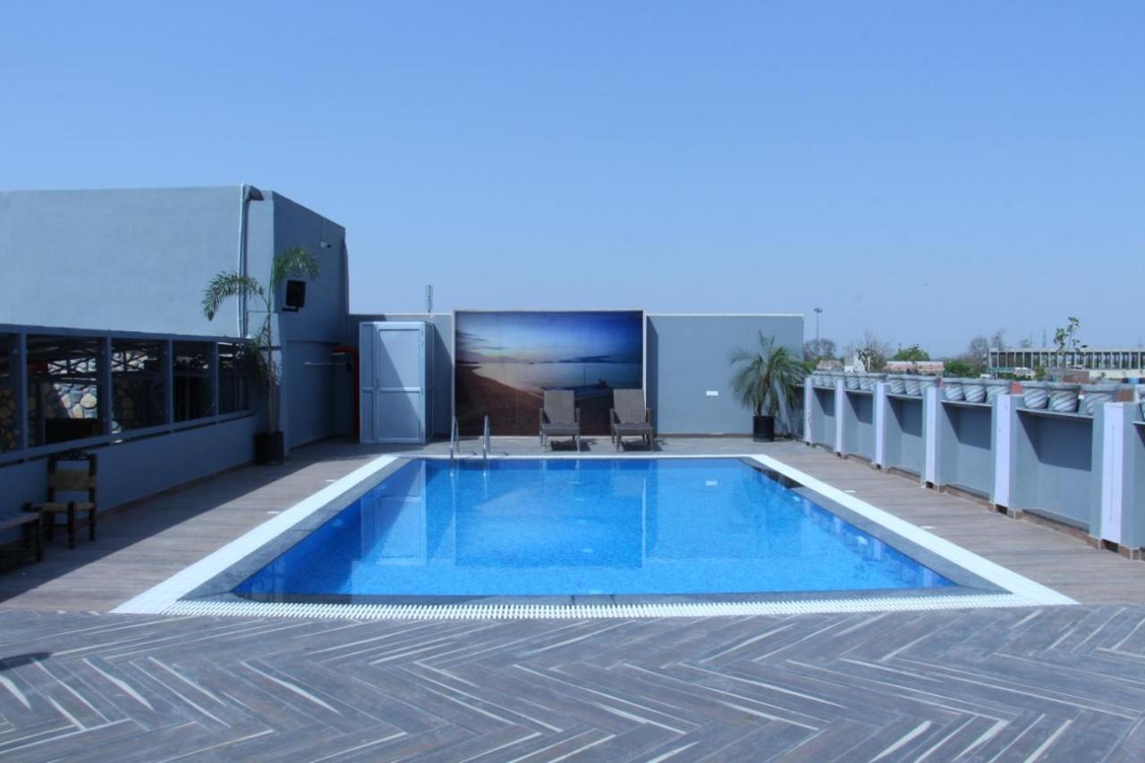 Hotel Crimson Palace Agra (Uttar Pradesh) Exterior foto